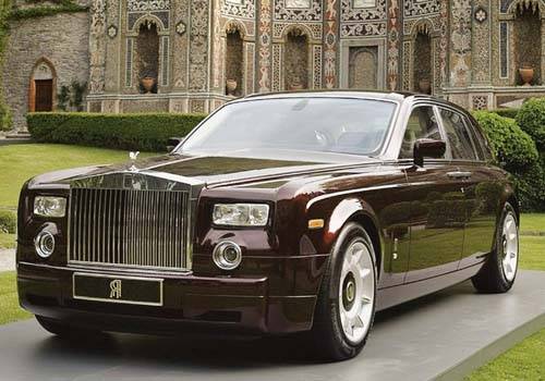 Rolls Royce eyes 2 tier cities in India | CarDekho.com