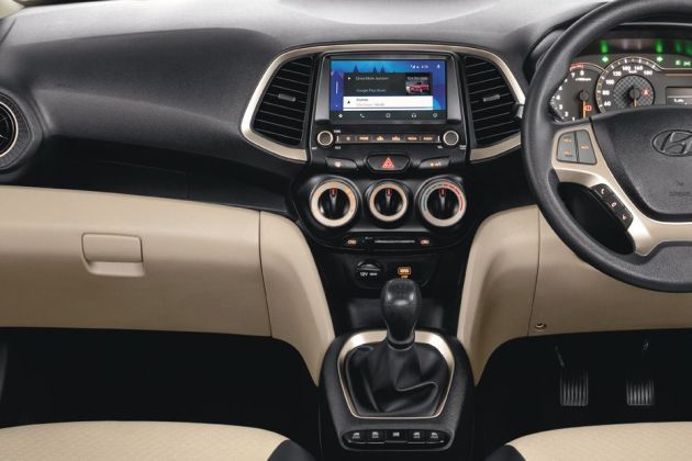 Hyundai Santro Old Vs New Major Differences Cardekho Com
