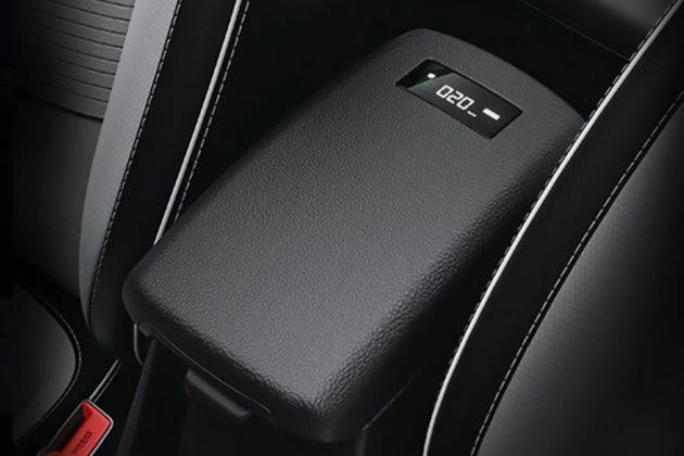 Hyundai Venue Front Armrest Image