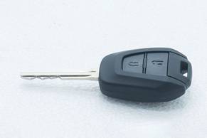 Isuzu Hi-Lander Key Image