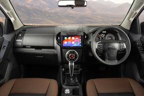 Isuzu V-Cross DashBoard Image