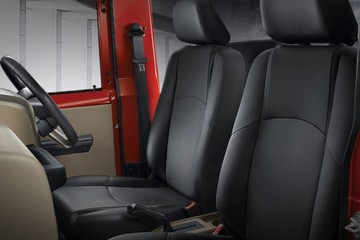 Mahindra Thar 2015 2019 Di 4x4 On Road Price Diesel Features Specs Images