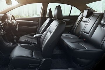 Maruti Ciaz S On Road Price Petrol Features Specs Images