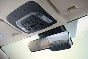 Toyota Innova Hycross Rear View Mirror/Courtesy Lamps Image