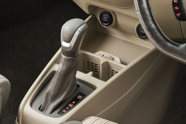 Toyota Rumion Gear Shifter Image