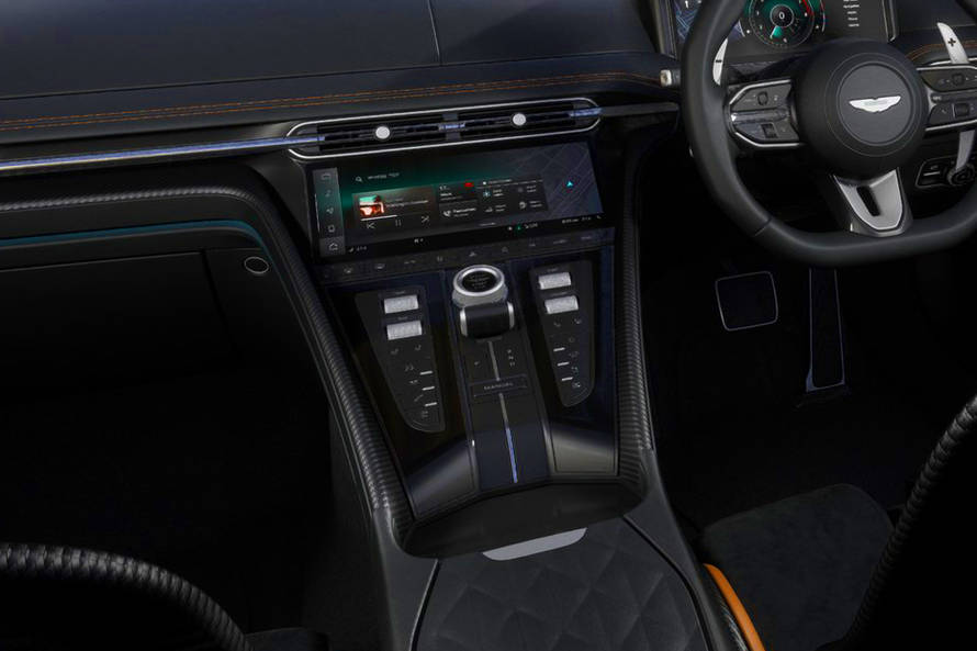 Aston Martin DB12 Infotainment Stytem