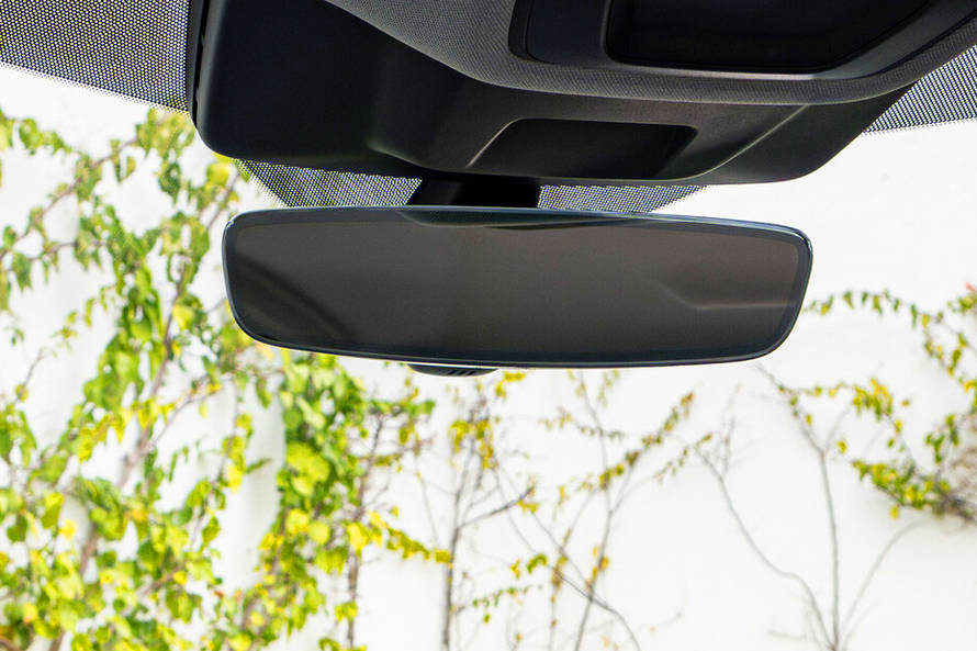 Audi Q5 2026 Rear View Mirror/Courtesy Lamps