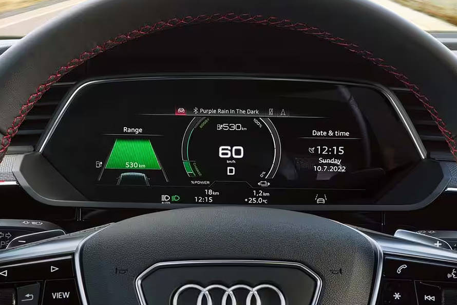 ಆಡಿ ಕ್ಯೂ8 ಸ್ಪೋರ್ಟ್ಬ್ಯಾಕ್ ಈ-ಟ್ರಾನ್ instrument cluster