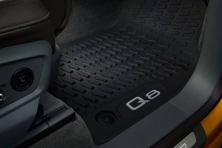 Audi Q8 Floor Mat 