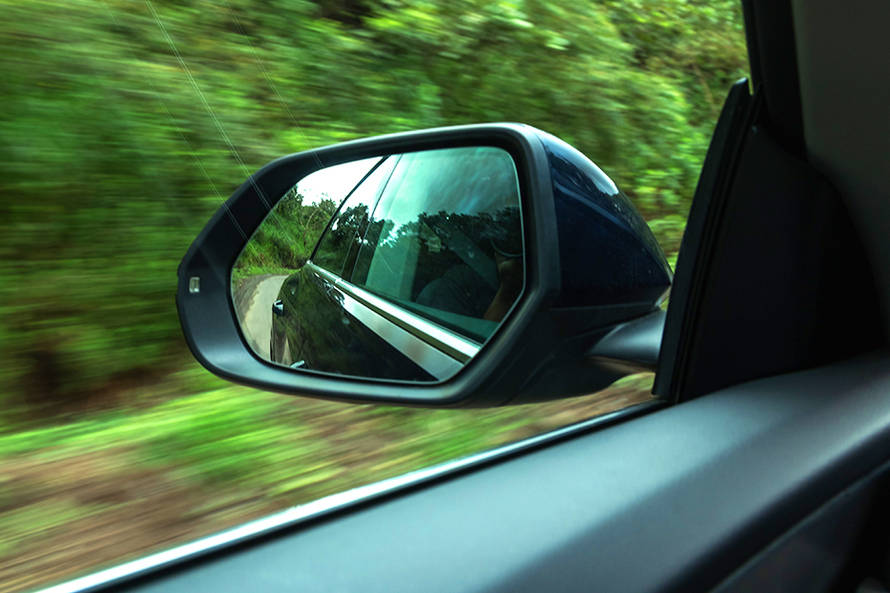 Audi Q8 Side Mirror (Glass)