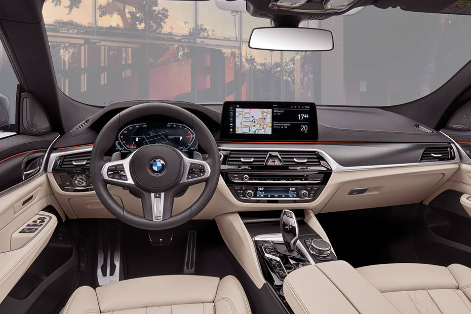 BMW 6 Series DashBoard Image by CarDekho