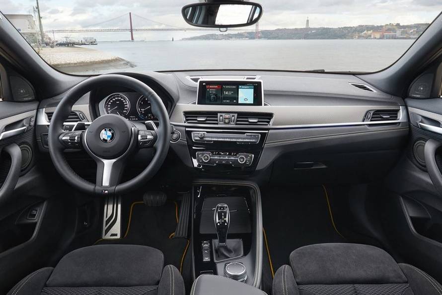 BMW X2 DashBoard Image