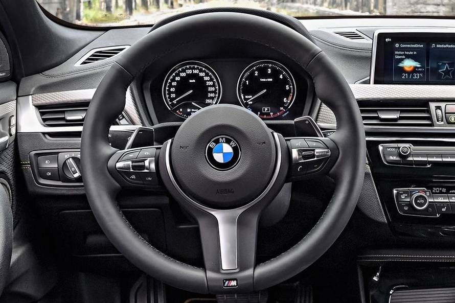 BMW X2 Steering Wheel Image