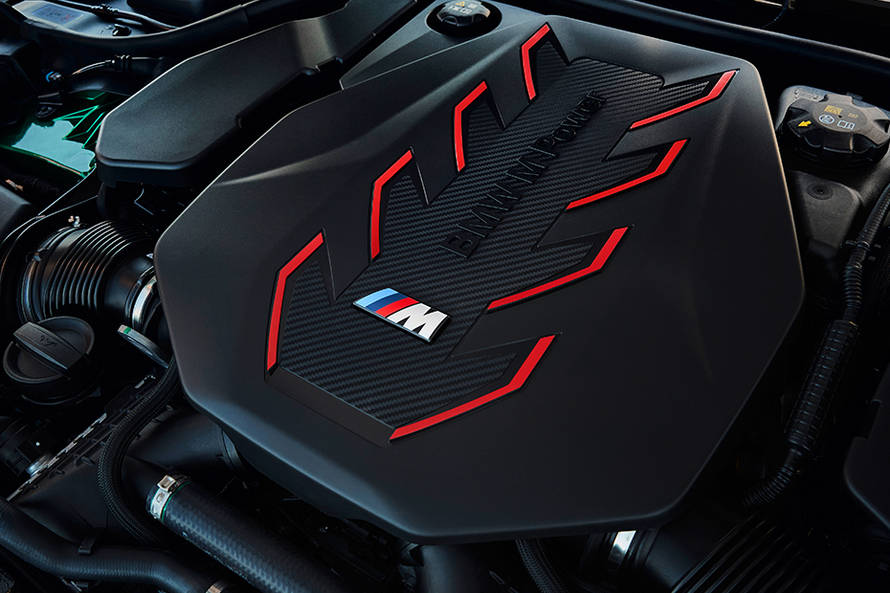 BMW M5 2025 Engine