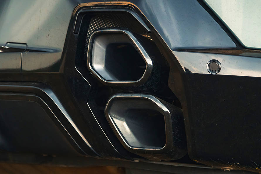 ബിഎംഡബ്യു എക്സ്എം exhaust pipe