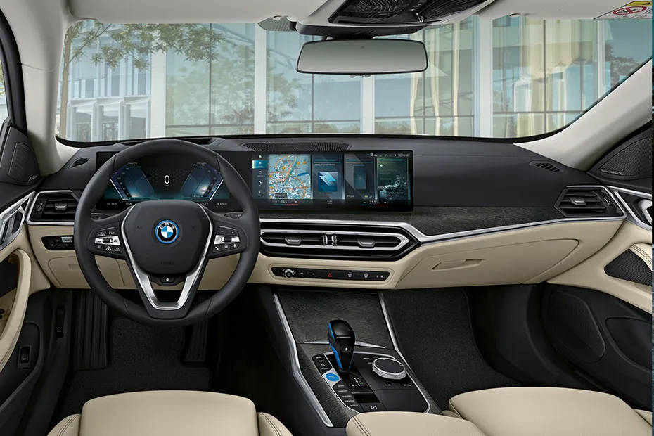 BMW i4 DashBoard