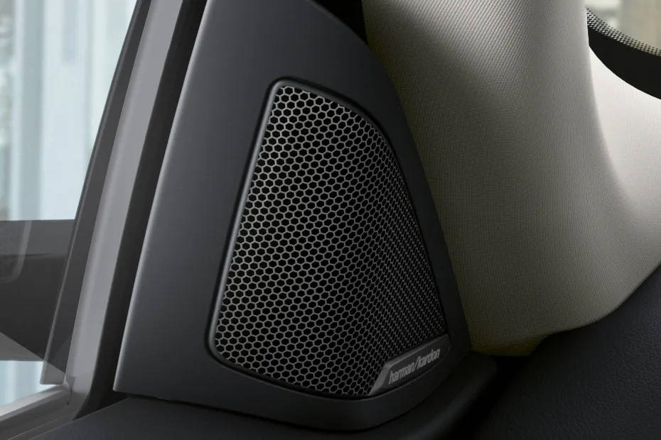 BMW i4 Speakers