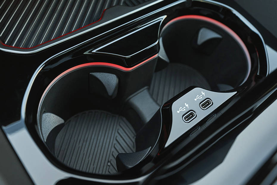 BMW i5 Cup Holders (Front)