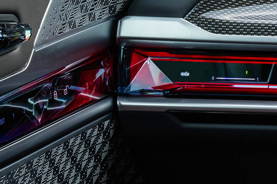 BMW i7 Interior Image