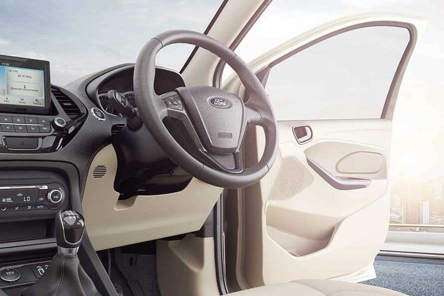 ഫോർഡ് ആസ്`പയർ drivers door panel