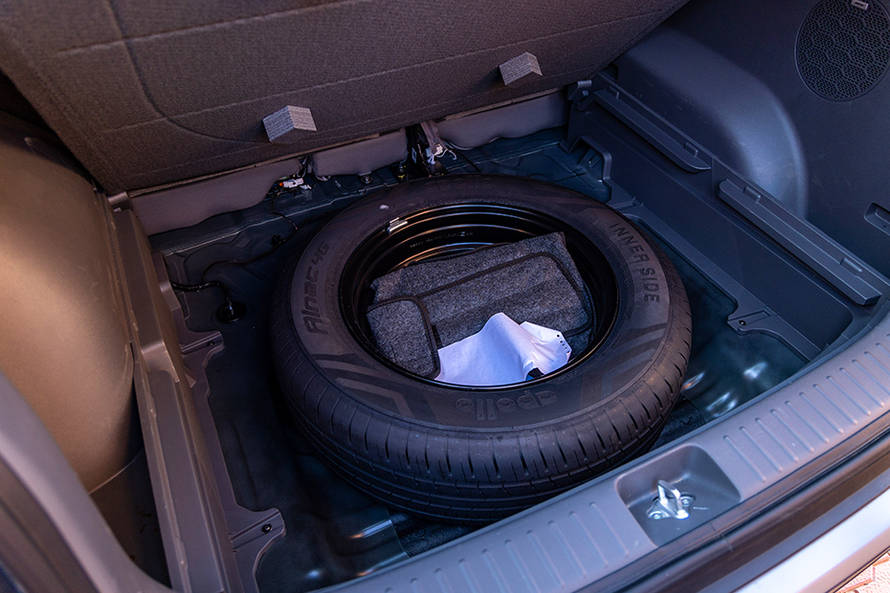 ഹുണ്ടായി ക്രെറ്റ spare tyre