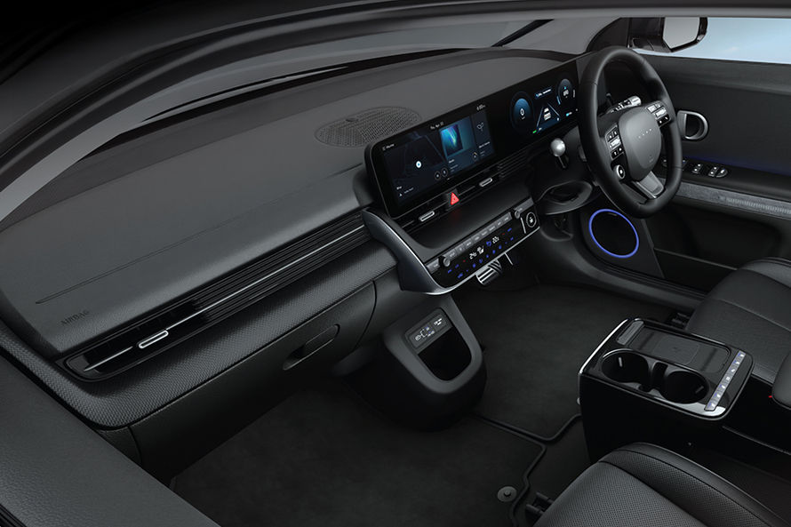 Hyundai IONIQ 5 Dashboard: Passenger's View Hyundai IONIQ 5 Dashboard: Passenger's View