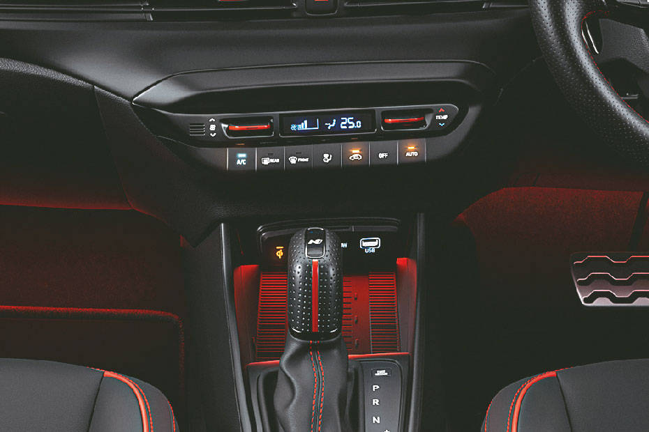 Hyundai i20 N-Line AC Controls