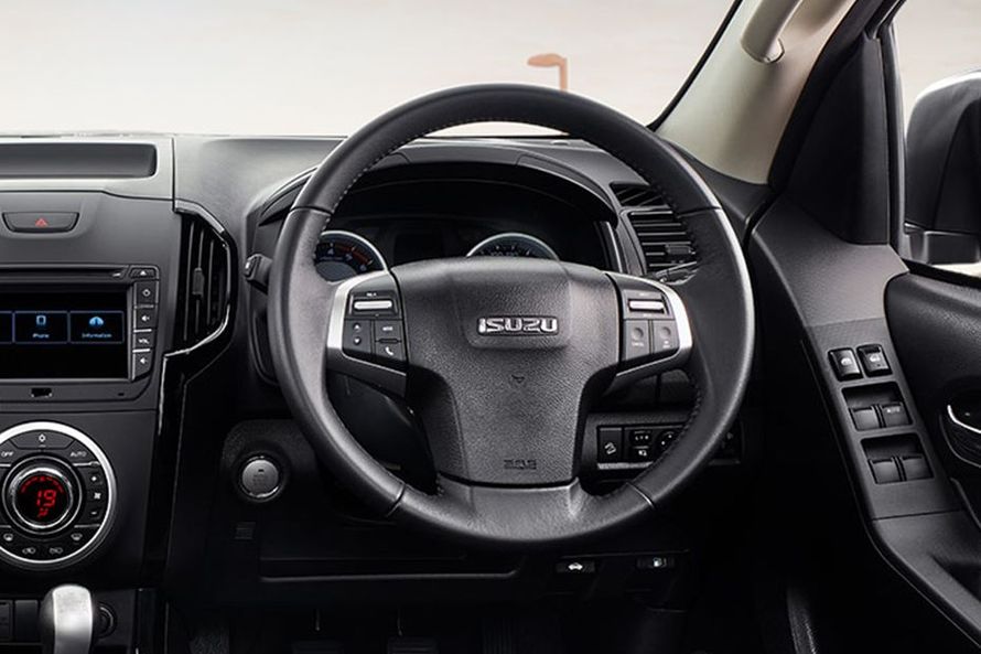 Isuzu D-Max V-Cross 2019-2021 Steering Wheel Image
