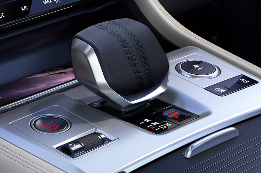జాగ్వార్ ఎఫ్-పేస్ gear shifter