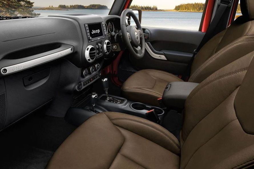 Jeep Wrangler 2016-2019 Door view of Driver seat Image