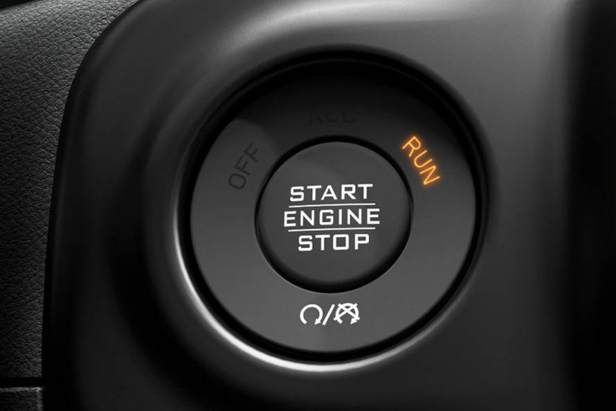 ജീപ്പ് വഞ്ചകൻ ignition/start-stop button