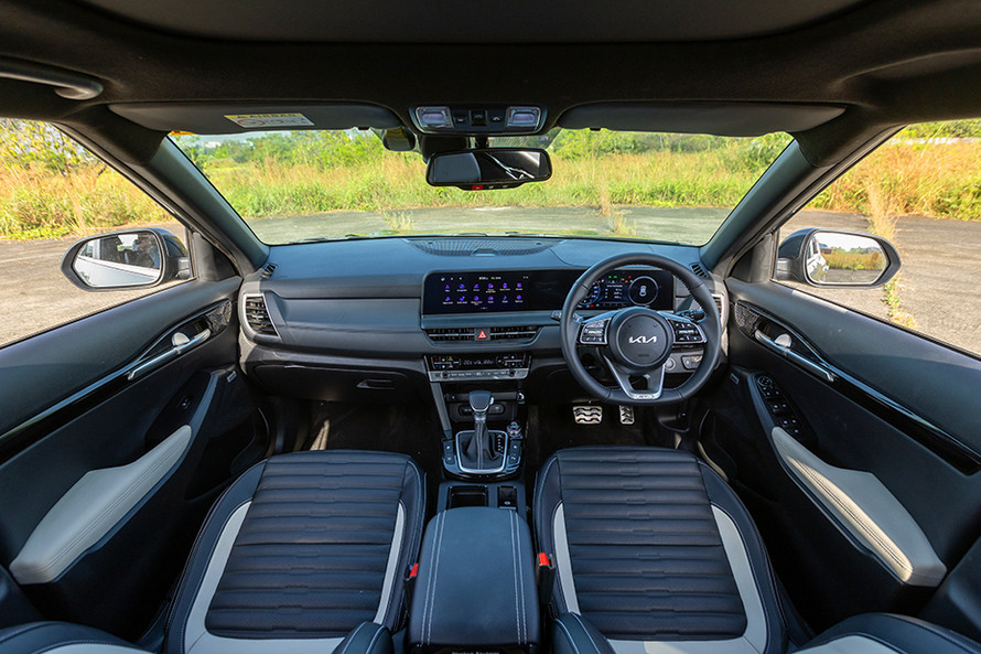 Kia Seltos Dashboard
