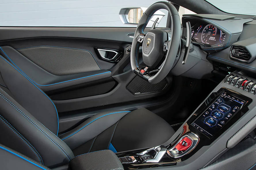 Lamborghini Huracan EVO Right Corner Front View