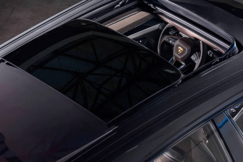 Lamborghini Urus Sun Roof/Moon Roof