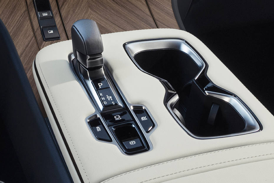 Lexus LM 2023 Gear Shifter