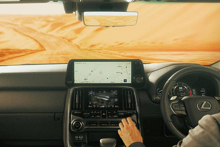 Lexus LX Interior Image