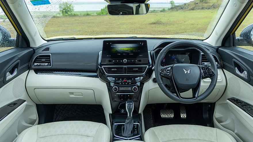Mahindra XUV 3XO Dashboard Mahindra XUV 3XO Dashboard