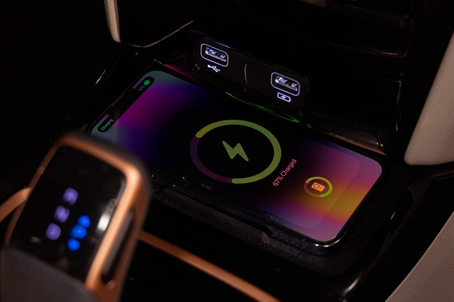 Mahindra XUV400 EV Wireless Charging Pad