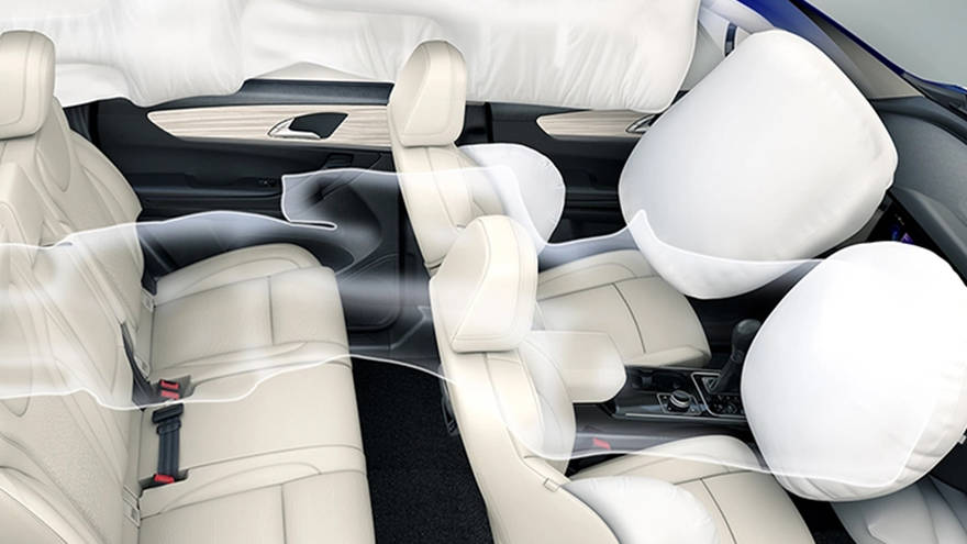 Mahindra XUV700 AirBags