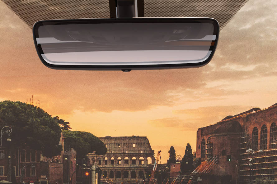 മാരുതി ഇൻവിക്റ്റോ പിൻഭാഗം കാണുക mirror/courtesy lamps