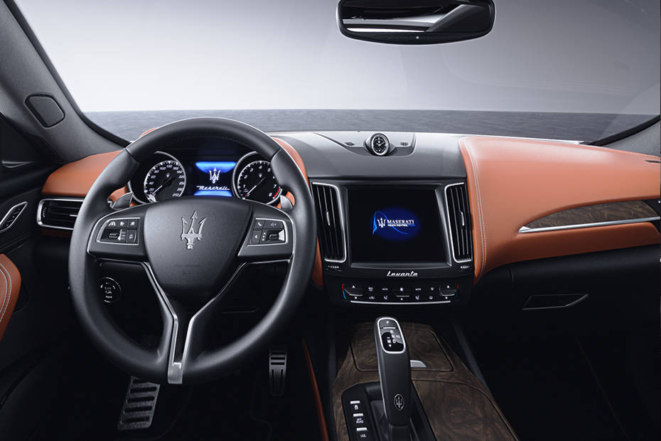 Maserati Levante DashBoard