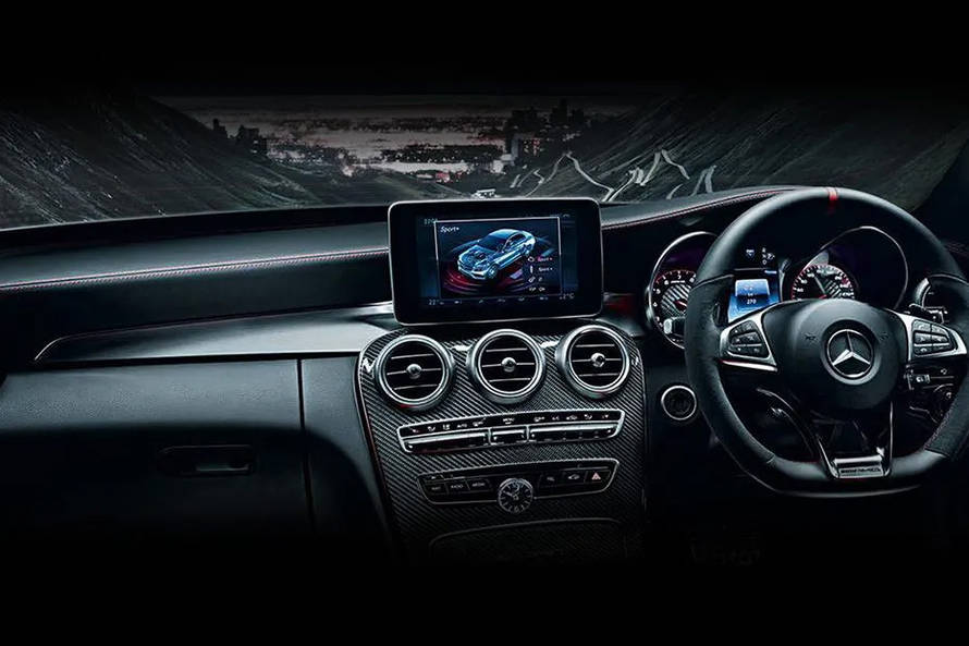 Mercedes-Benz C-Class DashBoard
