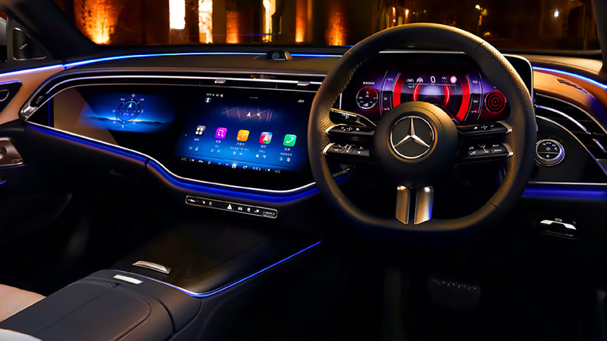 മേർസിഡസ് ഇ-ക്ലാസ് dashboard