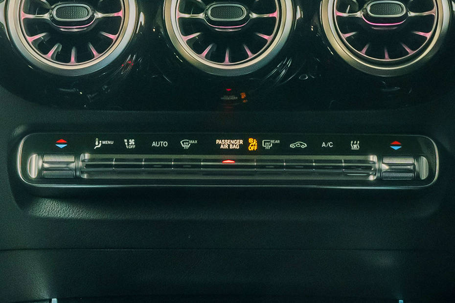 Mercedes-Benz EQA AC Controls