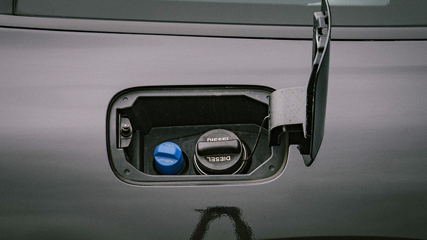 Mercedes-Benz GLS Fuel Lid (Open)