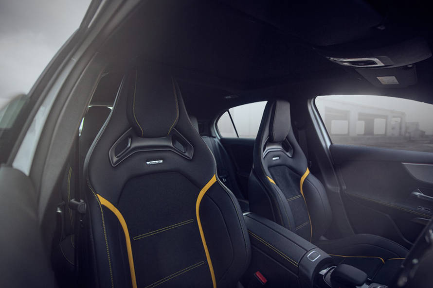 मर्सिडीज amg a45 एस रेनफोर्स्ड डोर व्यू ऑफ ड्राइवर seat