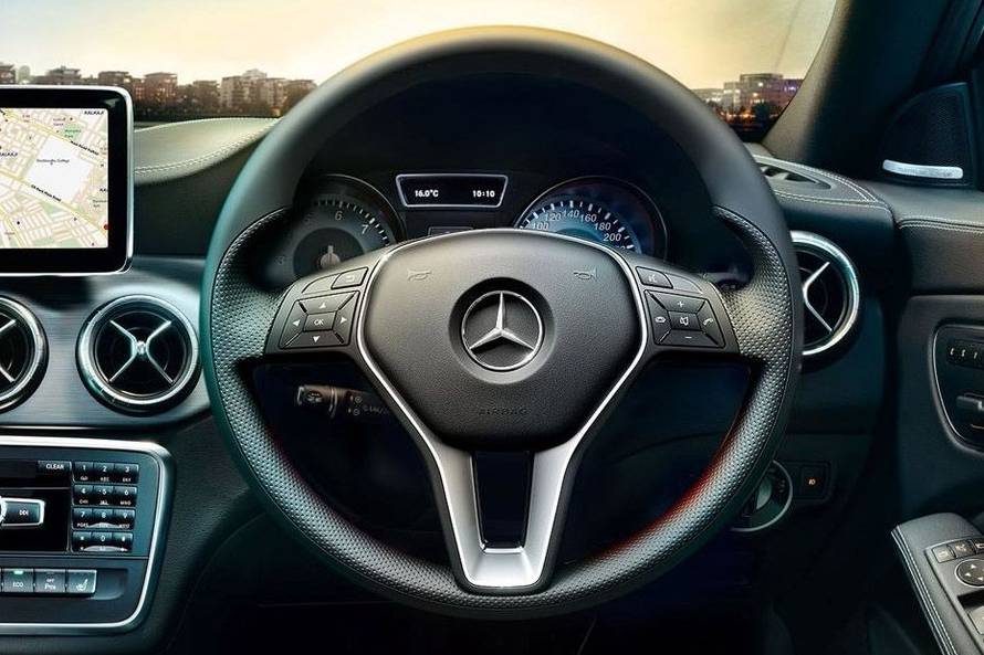 Mercedes-Benz CLA DashBoard Image