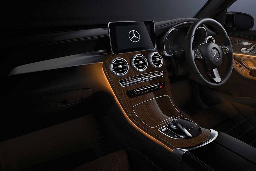 Mercedes-Benz GLC 2016-2019 DashBoard Image