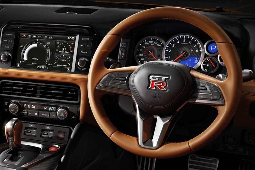 Nissan GT-R Steering Wheel Image