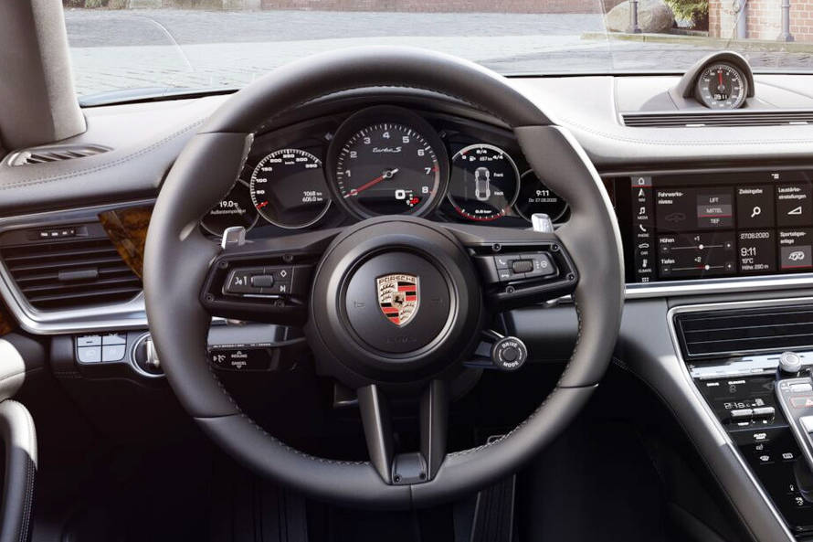 Porsche Panamera Steering Wheel